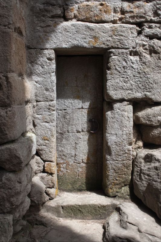 Door, Small. Stone 2