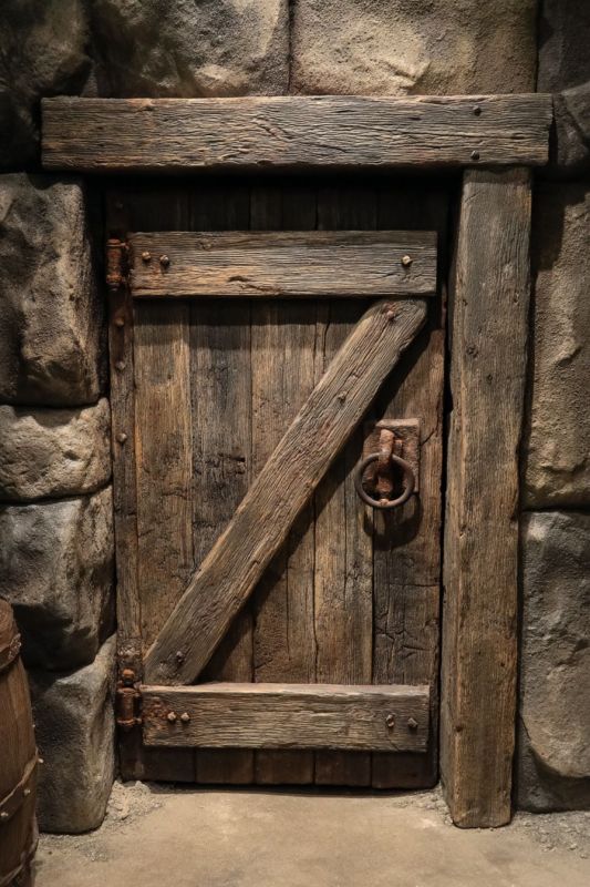 Door, Small, Wooden 7